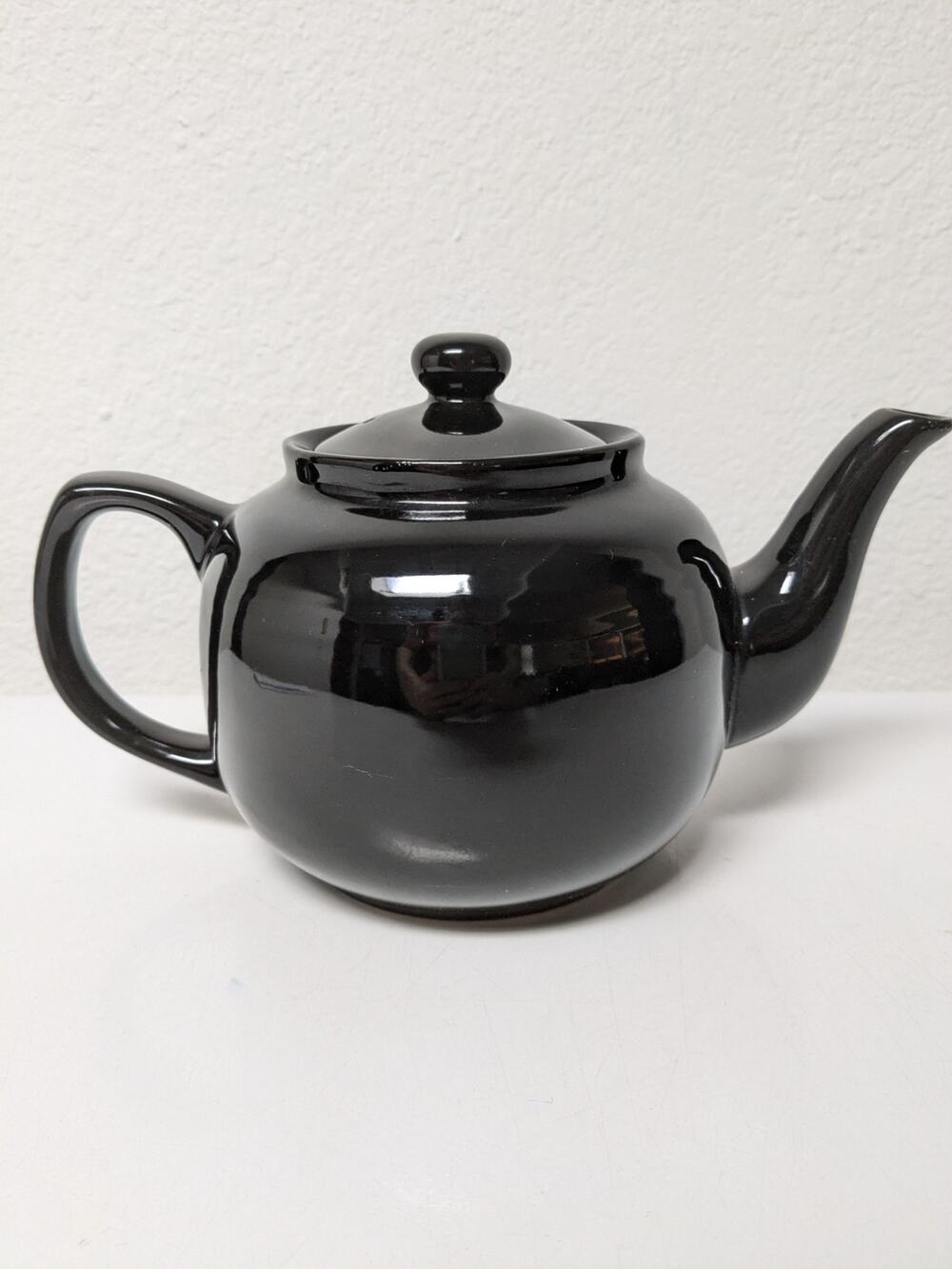 Old Amsterdam 1701 Porcelain Works Ceramic Black Tea Pot Lead Free with Lid